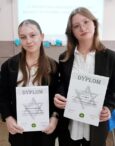Sukces uczennic II LO w Oleśnicy w konkursie historycznym