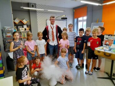 Magiczne eksperymenty w Bibliotece Pod Sową