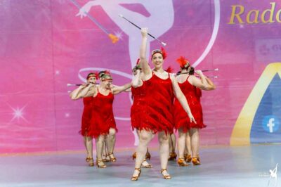 Nie tylko pałeczka i kostium, czyli o tym, jak taniec mażoretkowy kształtuje charakter i daje radość