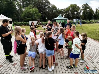 Rodzinny piknik w Kijowicach. Radość, smak pierogów i wspólna zabawa