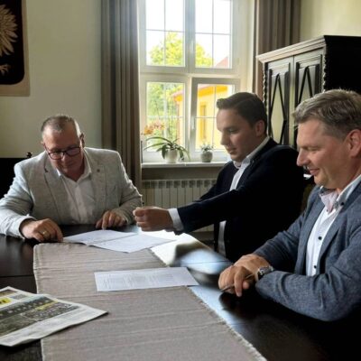 Nowe rondo i odbiory na Nowym Dworze. Trwają inwestycje drogowe w gminie