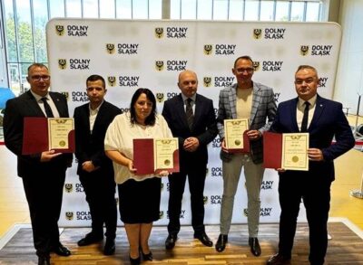 Boiska, korty, bieżnie. Samorządy powiatu oleśnickiego z milionowym wsparciem na sport