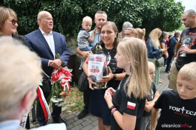 Oleśniccy Patrioci i mieszkańcy upamiętnili rocznicę Powstania Warszawskiego [ZDJĘCIA]