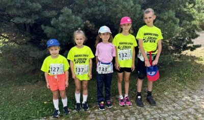 Medalowe zakończenie wakacji młodych biegaczy