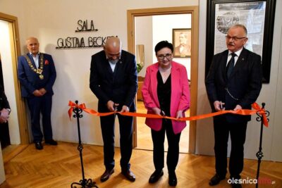 Gustav Becker powraca do Oleśnicy. Uroczyste odsłonięcie tablicy i otwarcie gabinetu zegarmistrza [ZDJĘCIA]