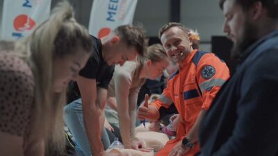 Szkolenie z pierwszej pomocy Wrocław – kiedy adrenalina spotyka praktykę