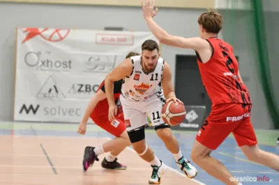 Team-Plast KK Oleśnica nie do zatrzymania. Piąte zwycięstwo z rzędu po pogromie Gimbasketu