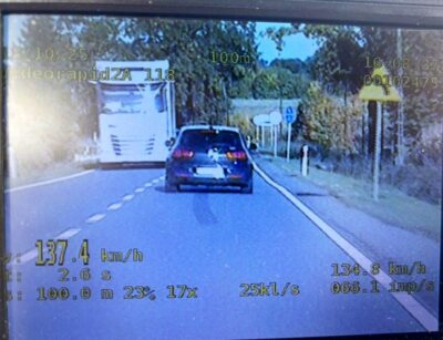 Oleśnicka policja zatrzymała 19-latka, który pędził w terenie zabudowanym 137 km/h