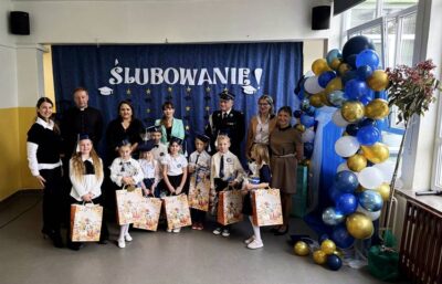Pasowanie na ucznia w Szkole Podstawowej w Zbytowej