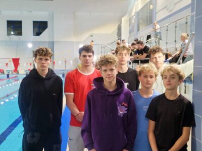 13 medali Torpedy Oleśnica na pływackich zawodach w Jeleniej Górze i Dobrodzieniu