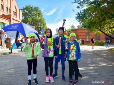 Młodzi biegacze z sukcesami w Biegu Uniwersytetu Medycznego