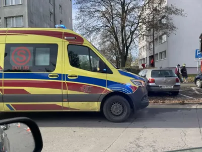 Interwencja służb na ul. Sinapiusa w Oleśnicy