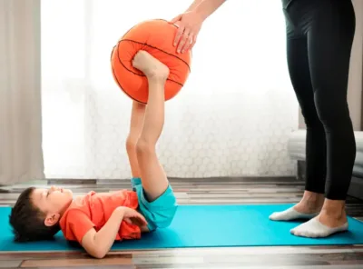 Jak rozpoznać potrzebę interwencji fizjoterapeuty u dziecka?