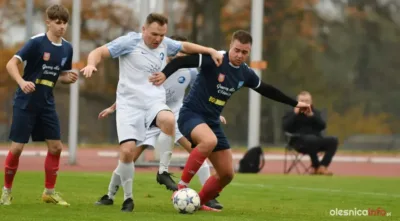 W meczu na szczycie Pogoń Oleśnica zremisowała z Polarem Wrocław [ZDJĘCIA]