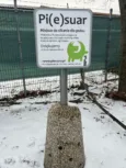 Pi(e)suar na ul. Sucharskiego w Oleśnicy. Nowe, praktyczne rozwiązanie dla właścicieli psów