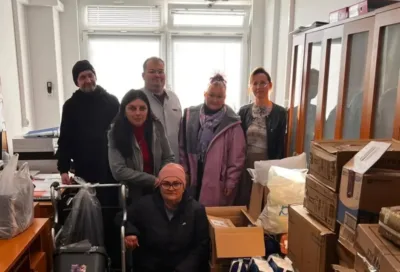 „Seniorzy w naszych sercach”. Wolontariusze wsparli pacjentów oleśnickiego szpitala