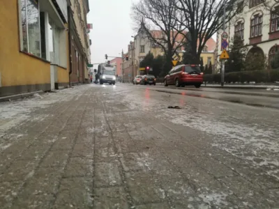 Ostrzeżenie meteorologiczne dla powiatu oleśnickiego. Uwaga na gołoledź!