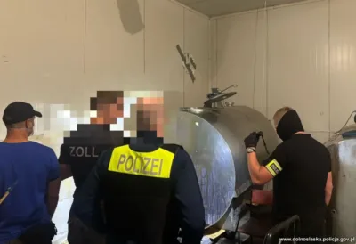 3,7 tony narkotyków i kilkanaście ton chemikaliów. Kulisy operacji „Fabryka”