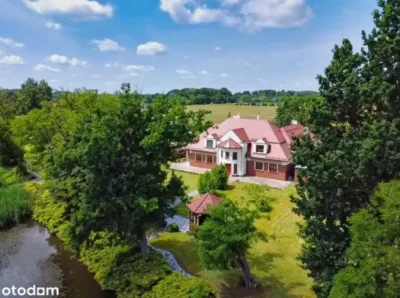 Willa z prywatnym lasem i stawem na sprzedaż między Oleśnicą a Sycowem