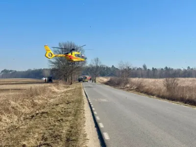 Zdarzenie podczas prac przy drodze pod Krzeczynem. Interweniował śmigłowiec LPR