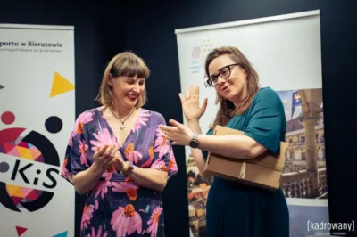 Maria Paszyńska na spotkaniu w bierutowskiej bibliotece