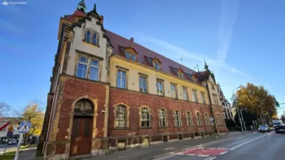 Budynek Poczty Polskiej w Oleśnicy na wynajem. Co z obsługą mieszkańców?