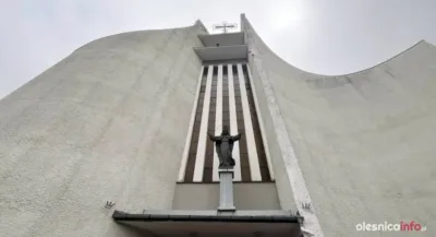 Spotkania dla rodziców i młodzieży w parafii NMP Matki Miłosierdzia w Oleśnicy