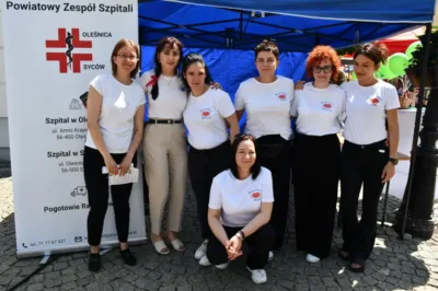 Oleśnicki rynek zamienił się dziś w centrum zdrowia. Setki mieszkańców skorzystały z darmowych badań [ZDJĘCIA]