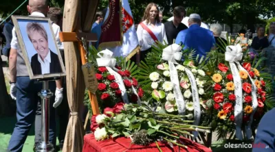 Pogrzeb Anetty Adamczuk. Nauczycielka spoczęła z widokiem na ukochany stadion