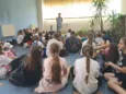 Ciekawa lekcja w terenie. Czwartoklasiści poznali tajemnice oleśnickiej kranówki