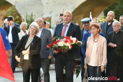 Oleśnica oddała hołd Ofiarom Rzezi Wołyńskiej [ZDJĘCIA, WIDEO]