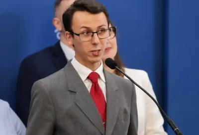 Nasz człowiek w Sejmie. Mieszkaniec Oleśnicy na czele walki o zdrowie Polaków