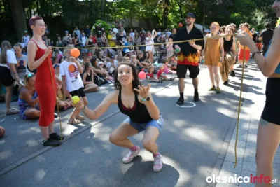 Olimpiada Żonglerska przeniosła się do amfiteatru. Kolejna udana atrakcja festiwalu [ZDJĘCIA]