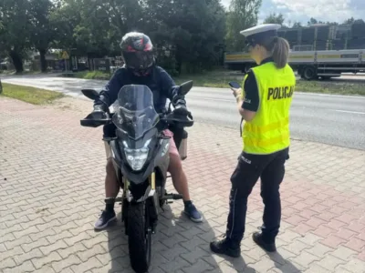 Akcja Motocyklista na oleśnickich drogach. Wzorowa postawa jednośladów i wpadki kierowców aut