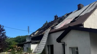 Ogień zniszczył dom dwóch rodzin, władze sołectwa apelują o wsparcie