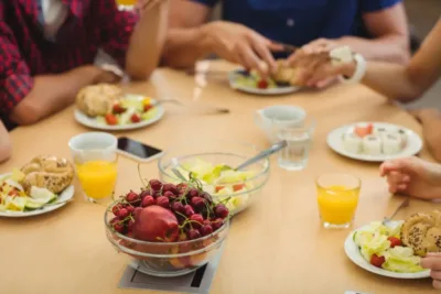 Roślinne obiady i dieta planetarna. Od września rewolucja w szkolnych stołówkach i sklepikach