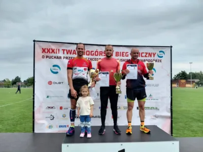 Strażacy na biegowych trasach w Twardogórze. Znamy laureatów strażackich pucharów [WYNIKI]