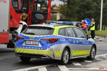 W wypadku na ulicy Dobroszyckiej, w okolicach zjazdu z trasy S8 brał udział samochód osobowy oraz motocykl. Lądował śmigłowiec LPR, który przetransportował kierowcę jednośladu do szpitala