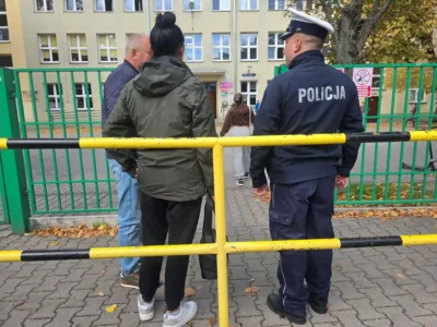 Więcej patroli wokół szkół. Oleśniccy policjanci dbają o bezpieczeństwo uczniów