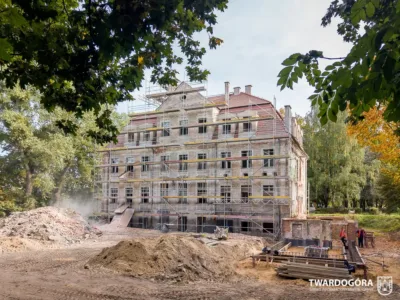 W zabytkowym pałacu w Twardogórze powstaje Centrum Aktywności Społecznej