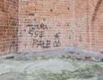 Remont na marne? Zabytek w Oleśnicy odzyskał blask, by od razu paść łupem wandali