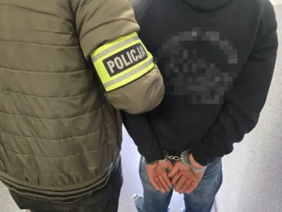 Narkotyki schowane za obrazem. Oleśniccy kryminalni przejęli ponad 900 porcji amfetaminy