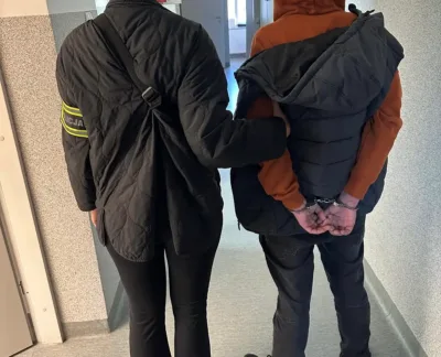 Oleśniccy policjanci zatrzymali poszukiwanych