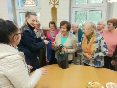 Policja i ZUS łączą siły. Ważne spotkania z seniorami w trosce o ich oszczędności