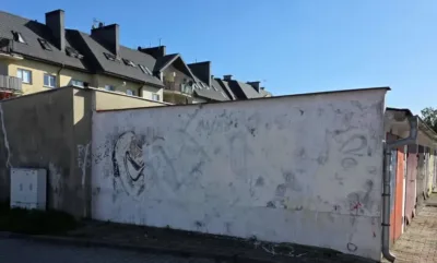 Stop mowie nienawiści na oleśnickich murach. Po interpelacji radnego miasto apeluje do zarządców